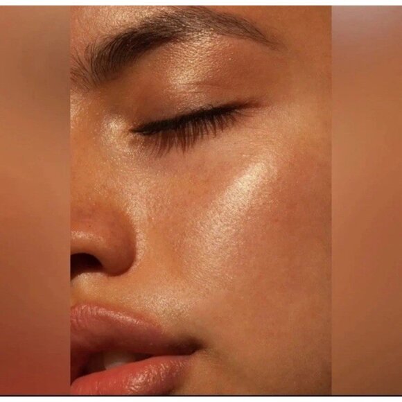 Youthforia Date Night Sunkissed Liquid Skin Enhancer Vegan Glow 15mL Hydrating - Picture 3 of 8